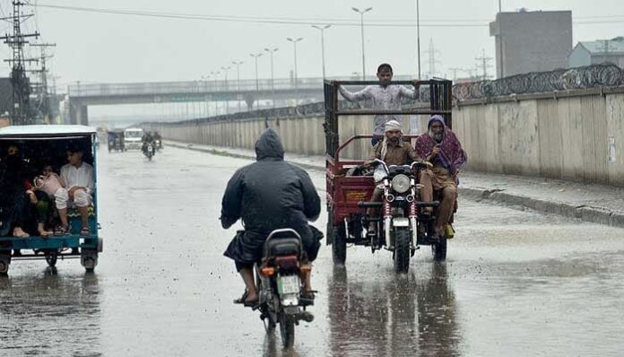 Rain in various areas of Punjab including Lahore
